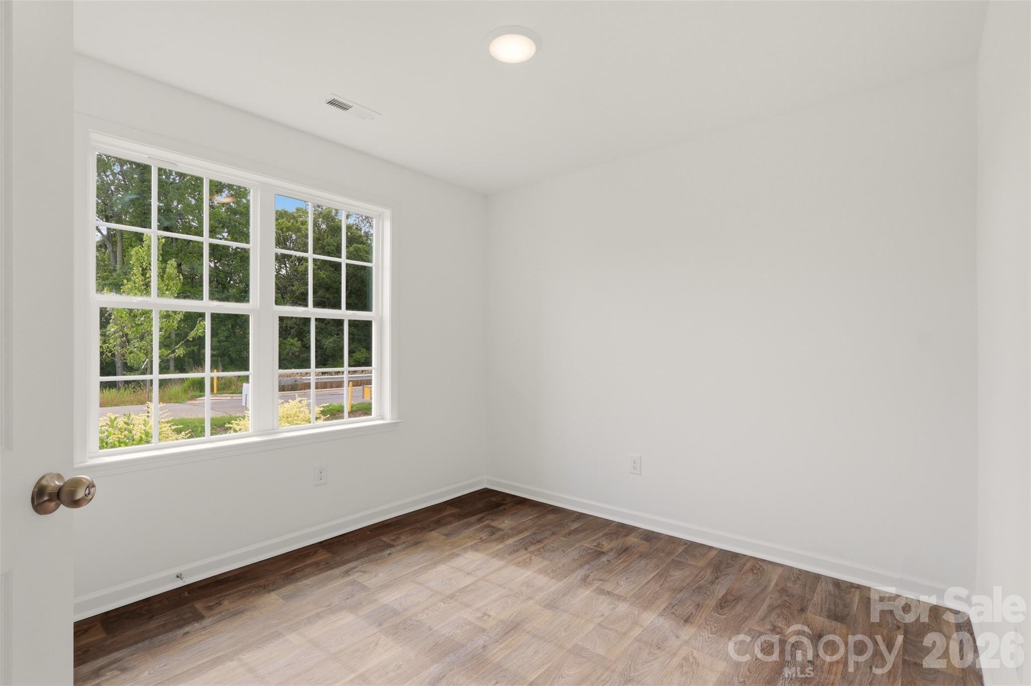 Single Family Residence at 310 Middleton Drive, Lexington, photo 11 of 24