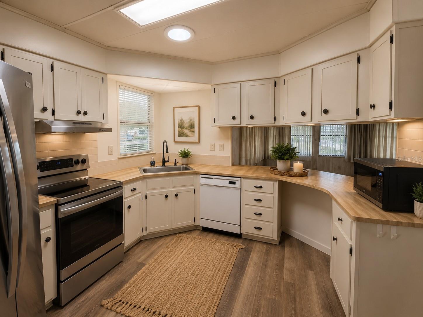 Kitchen Virtually Styled - 6315 GROVE POINTE DR SE, WINTER HAVEN