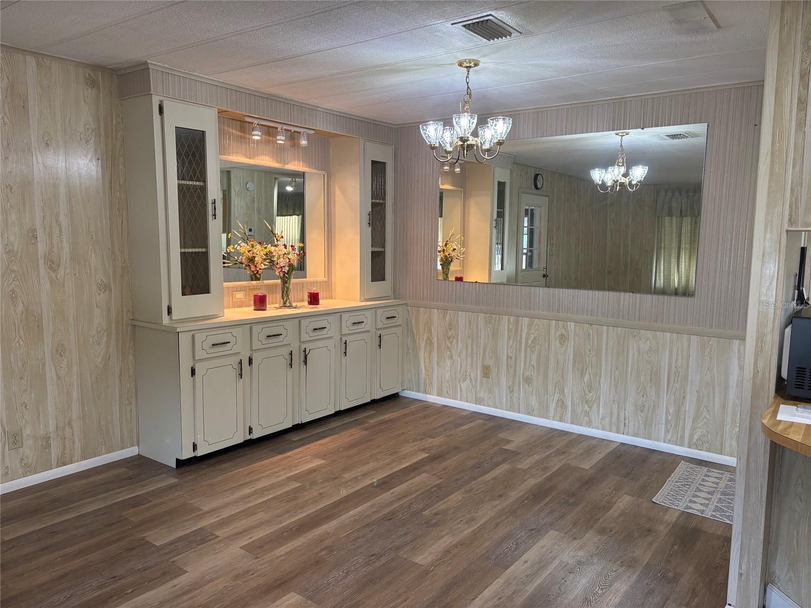 Dinette - 6315 GROVE POINTE DR SE, WINTER HAVEN