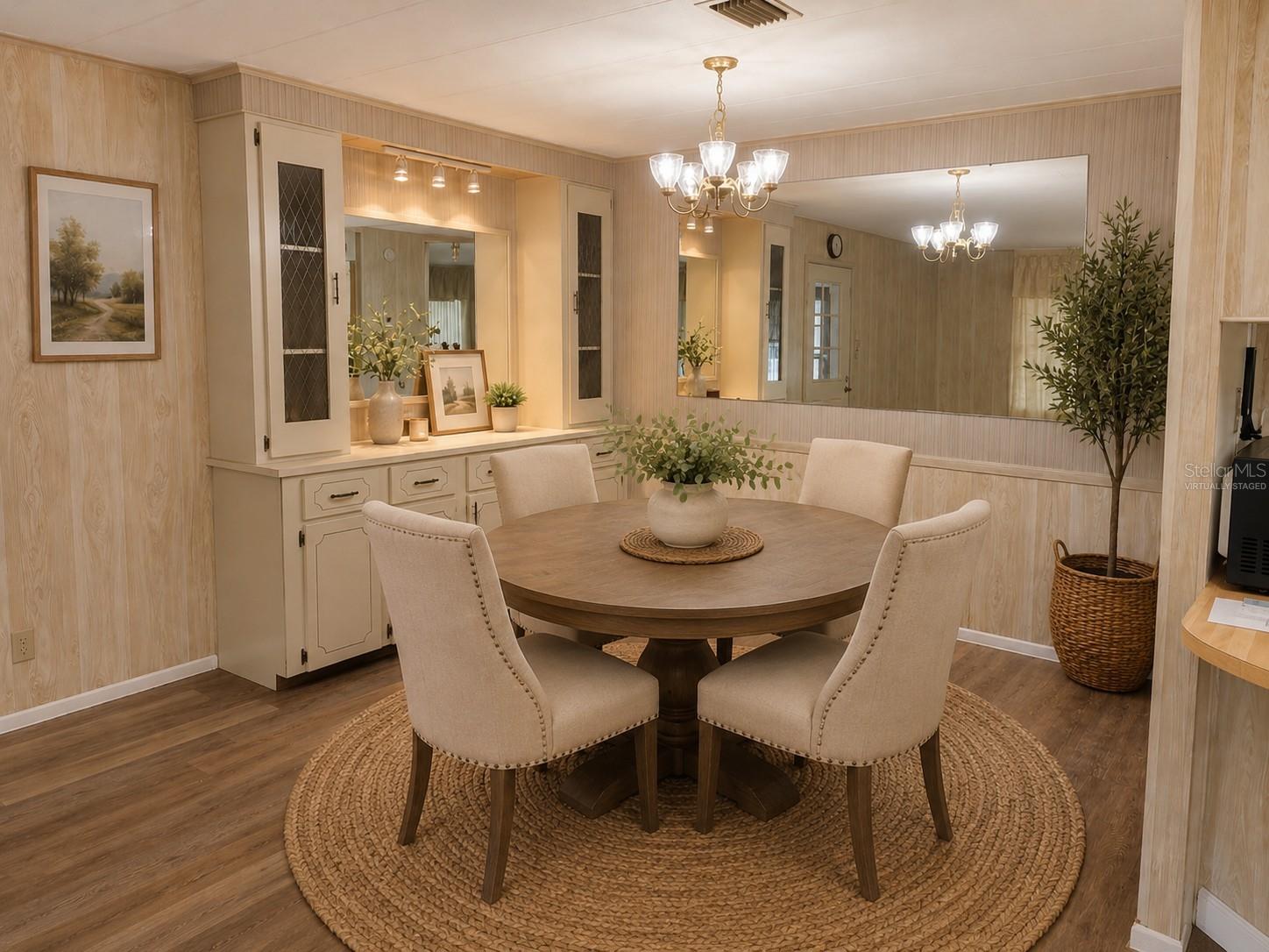 Dinette Virtually Staged - 6315 GROVE POINTE DR SE, WINTER HAVEN