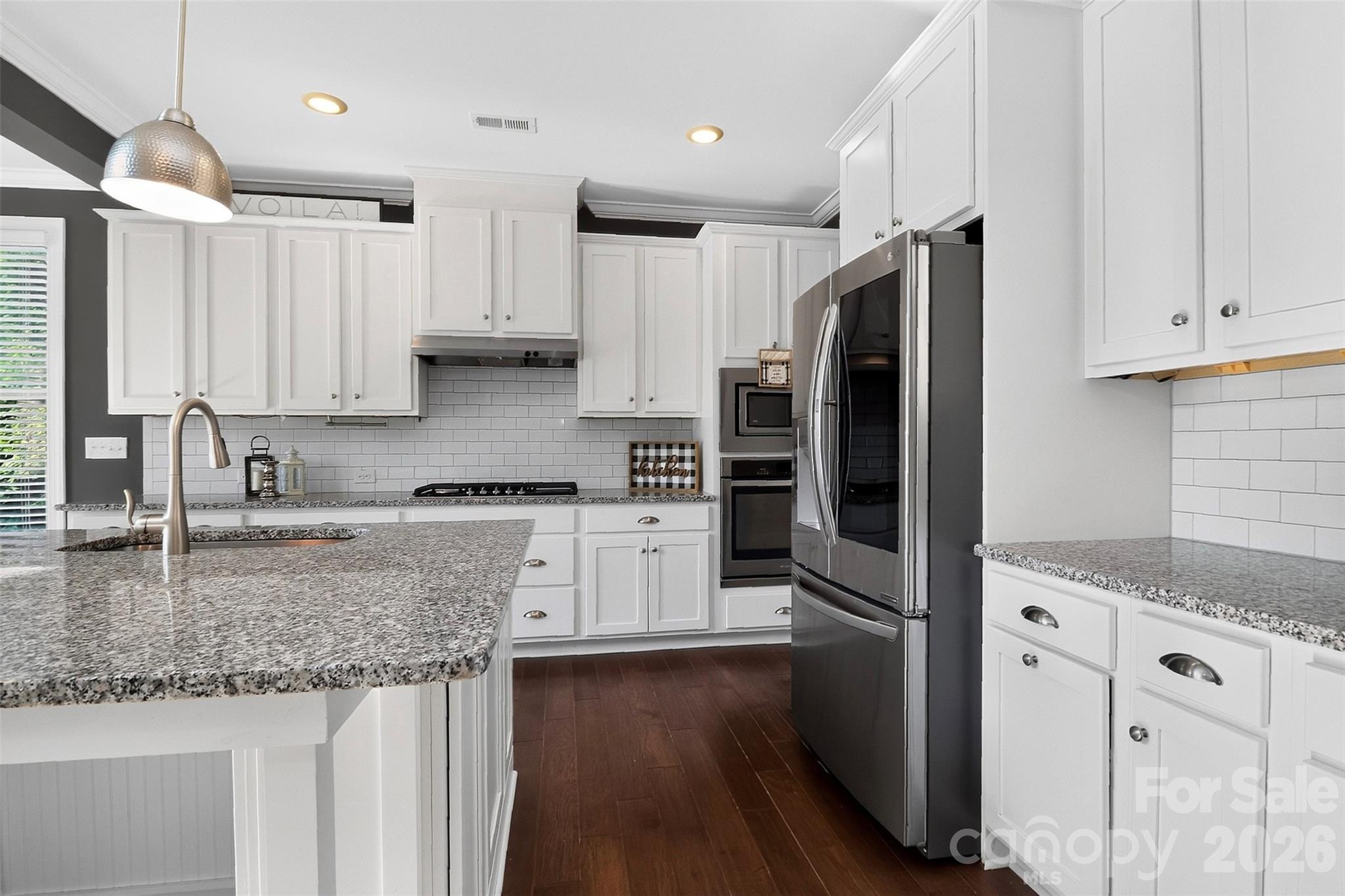 Single Family Residence at 6071 Drave Lane, Fort Mill, photo 14 of 42