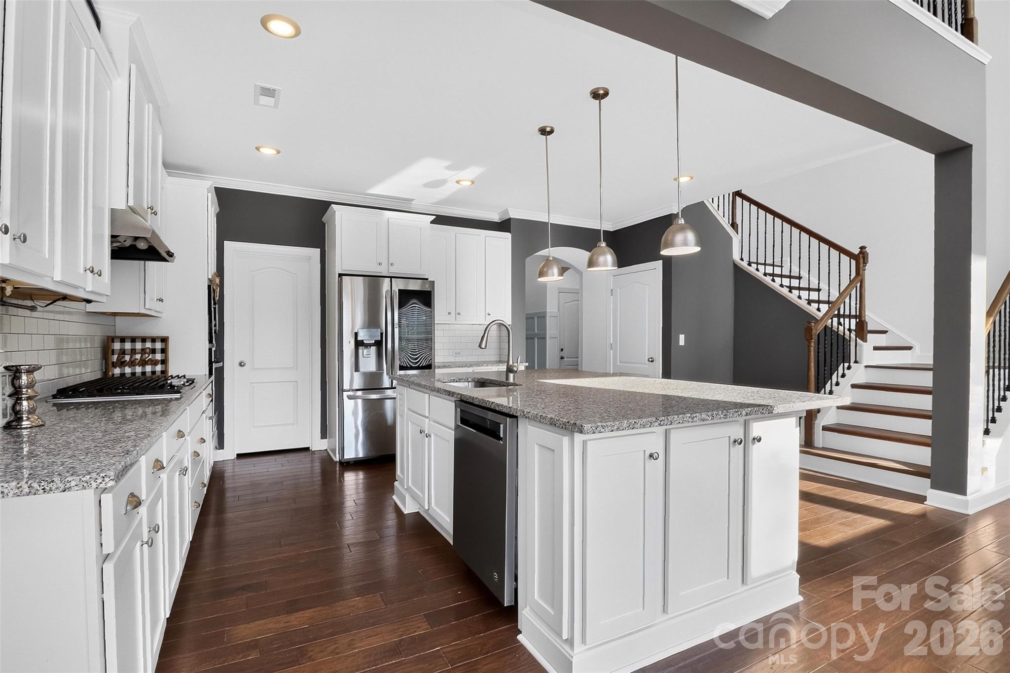 Single Family Residence at 6071 Drave Lane, Fort Mill, photo 10 of 42