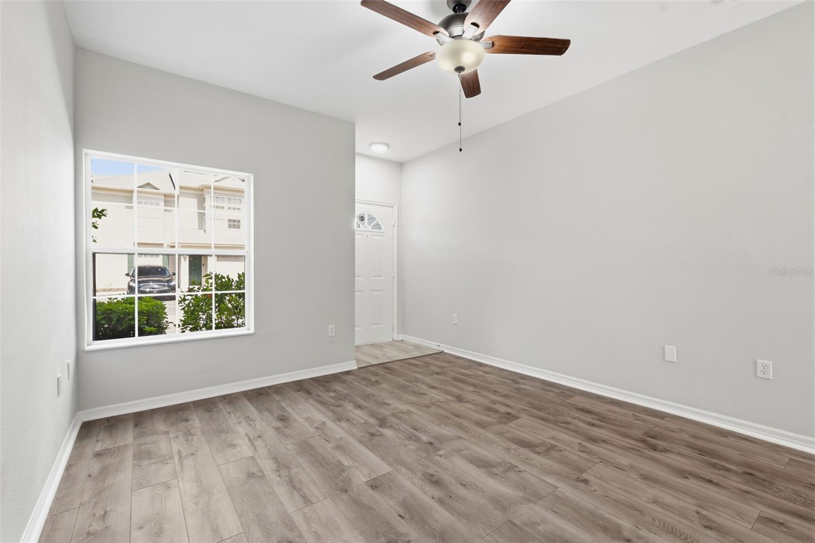 Townhouse at 7560 PLANTATION CIR, BRADENTON, photo 5 of 42