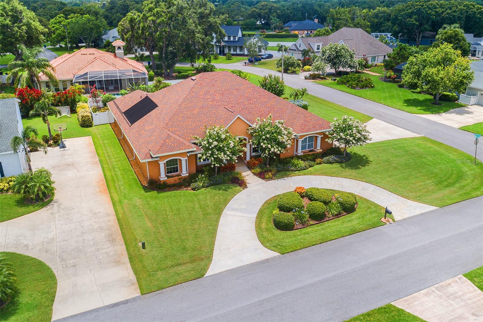 328 HAMILTON SHORES DR NE