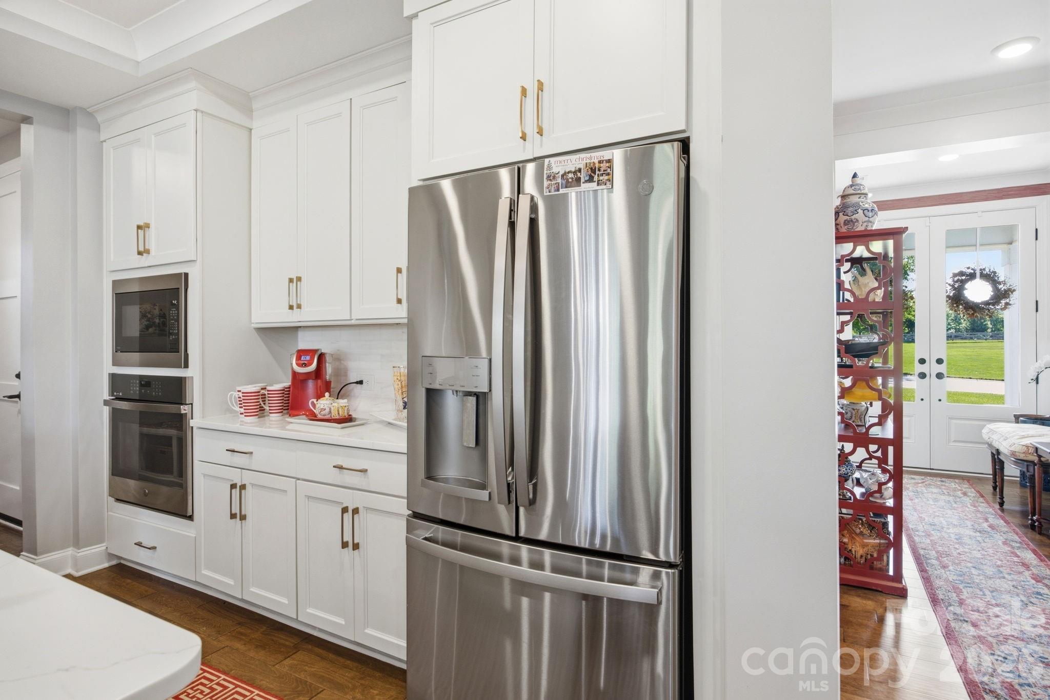 Single Family Residence at 104 Sisters Cove Court, Mooresville, photo 13 of 35