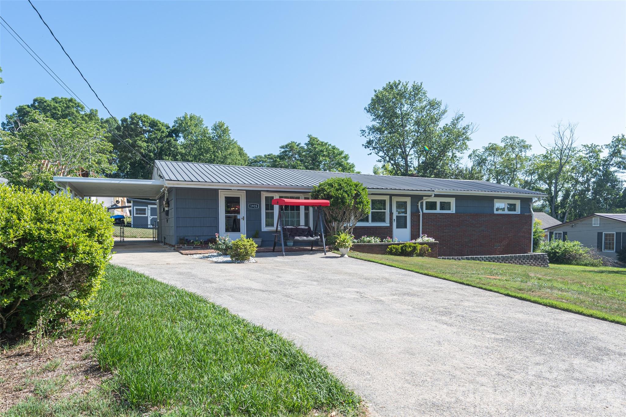 Single Family Residence at 1928 Marigold Lane, Hudson, photo 2 of 41