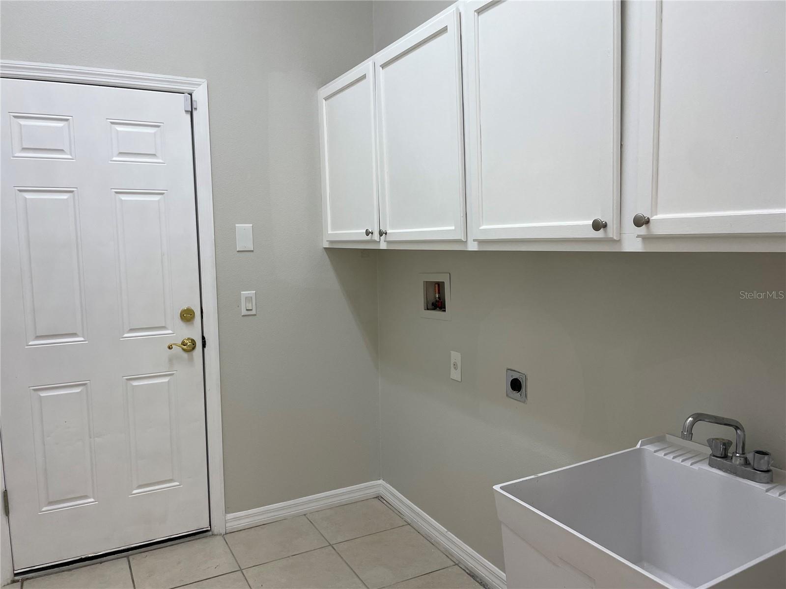 Laundry Room - 6119 PALOMINO CIR, BRADENTON