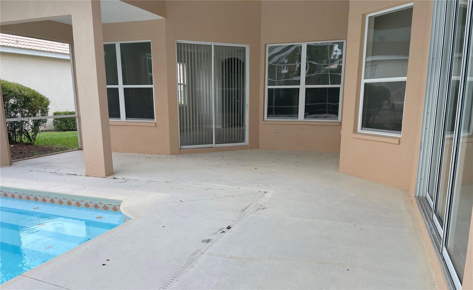 Lanai - 6119 PALOMINO CIR, BRADENTON