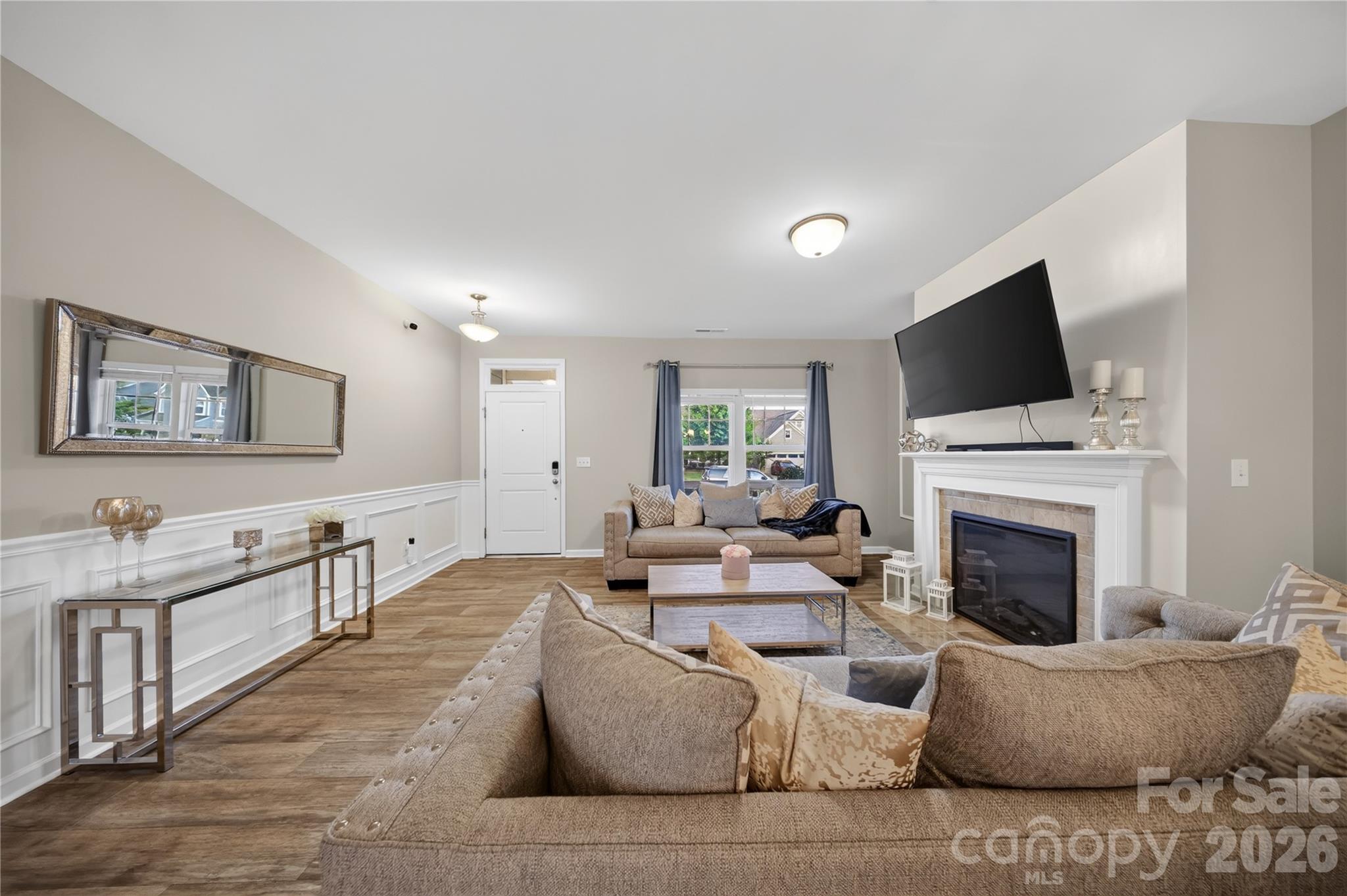 Single Family Residence at 5137 Thomasville Drive, Belmont, photo 10 of 45