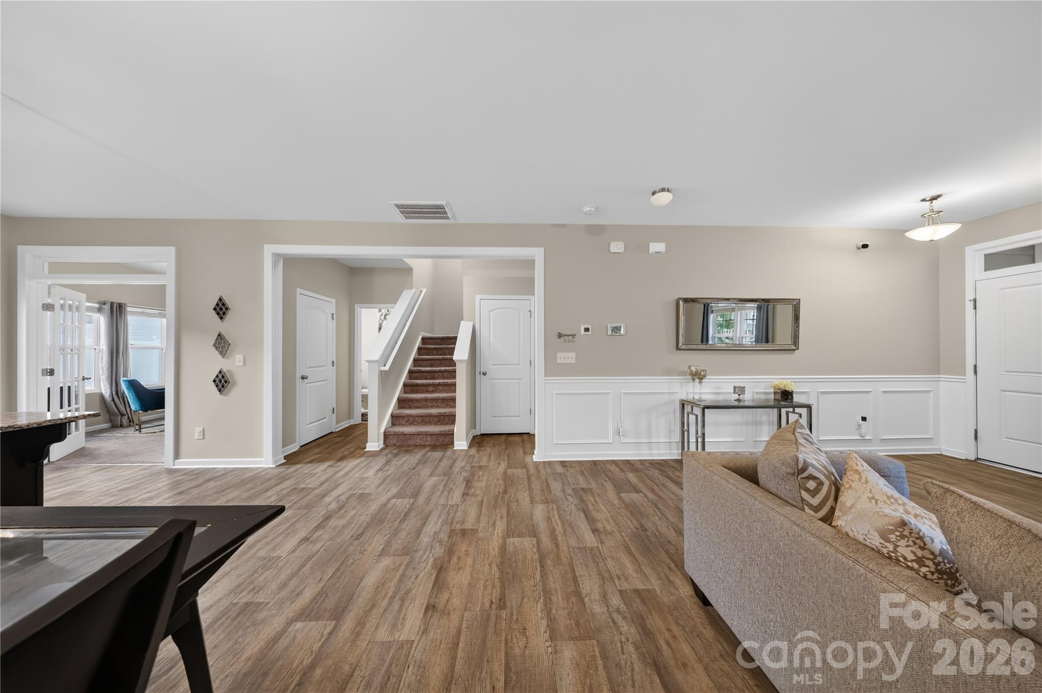 Single Family Residence at 5137 Thomasville Drive, Belmont, photo 11 of 45
