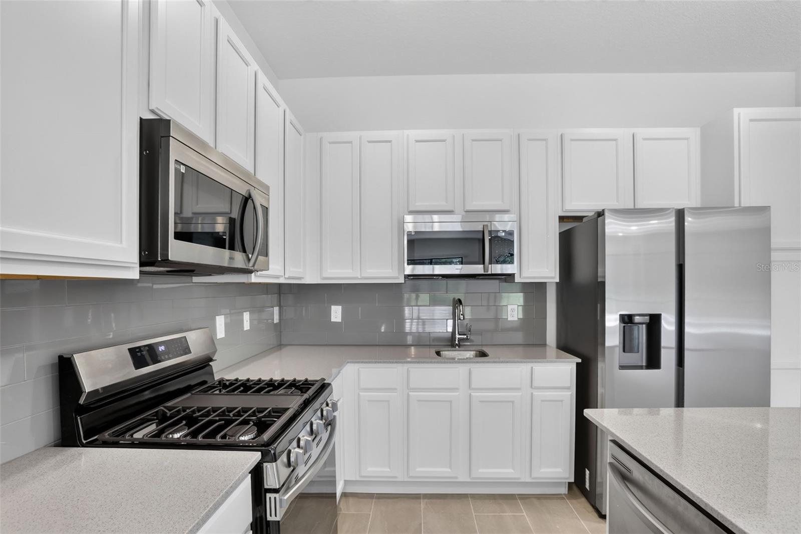 Single Family Residence at 1242 BUTTERFLY ORCHID RD, DAVENPORT, photo 16 of 126