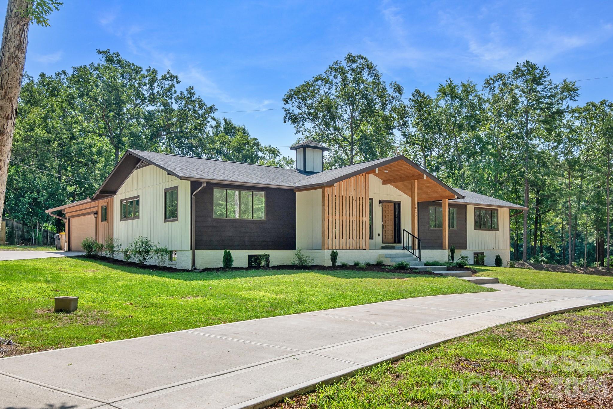 Single Family Residence at 5033 Waxhaw Indian Trail Road, Matthews, photo 3 of 43