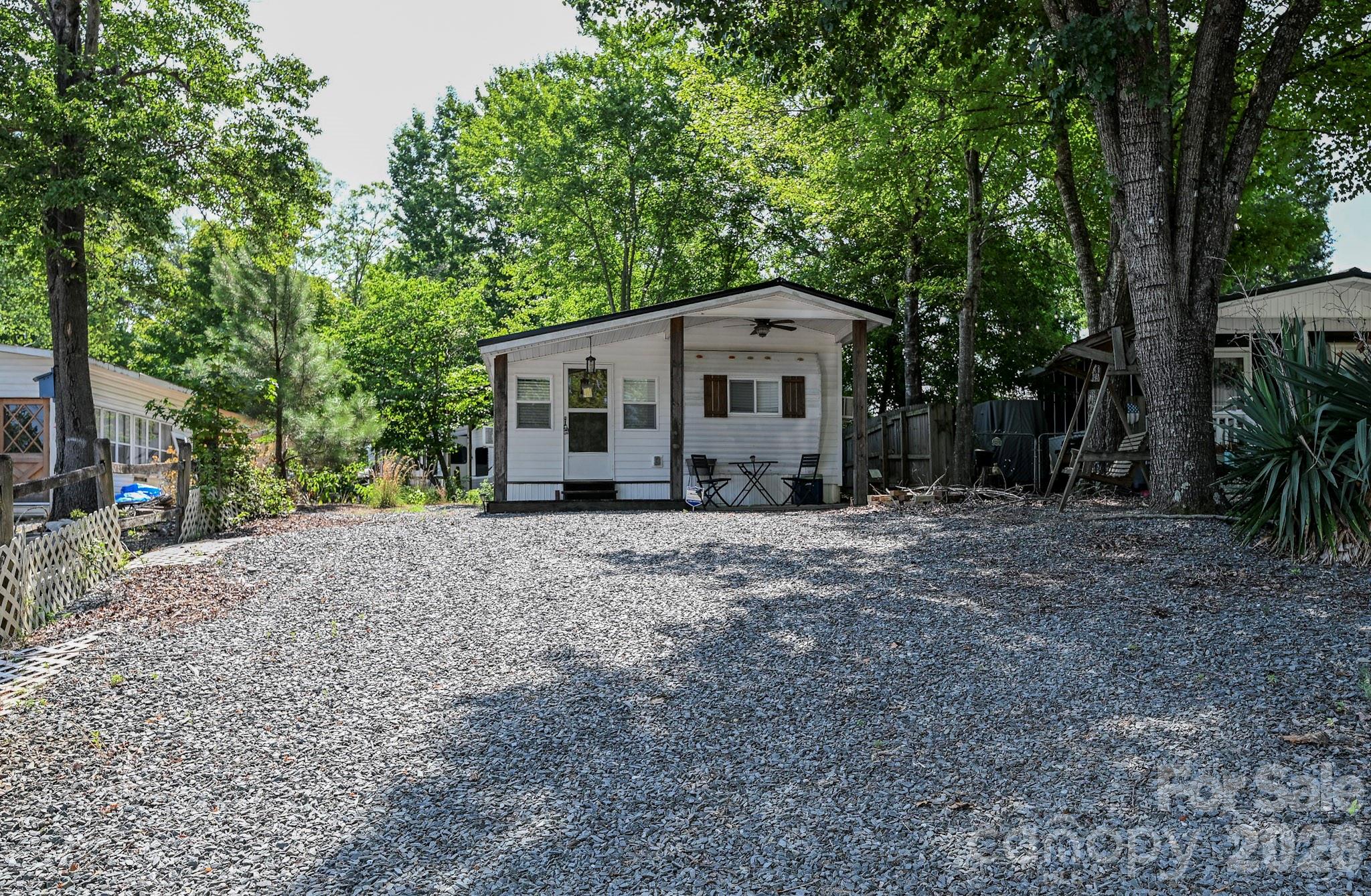 Single Family Residence at 125 Hollywood Trail, Mount Gilead, photo 4 of 15