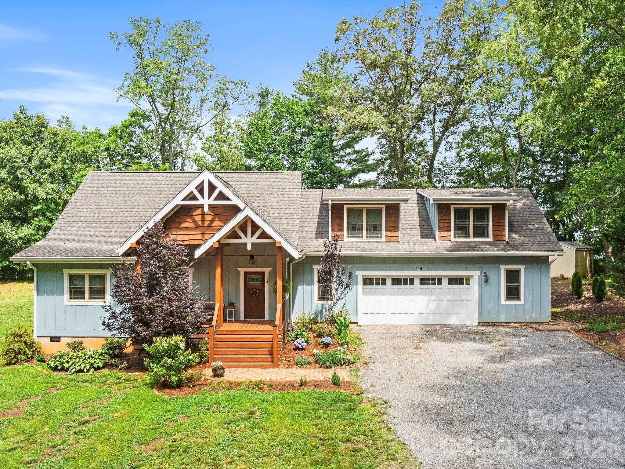 116 W Hiawatha Court