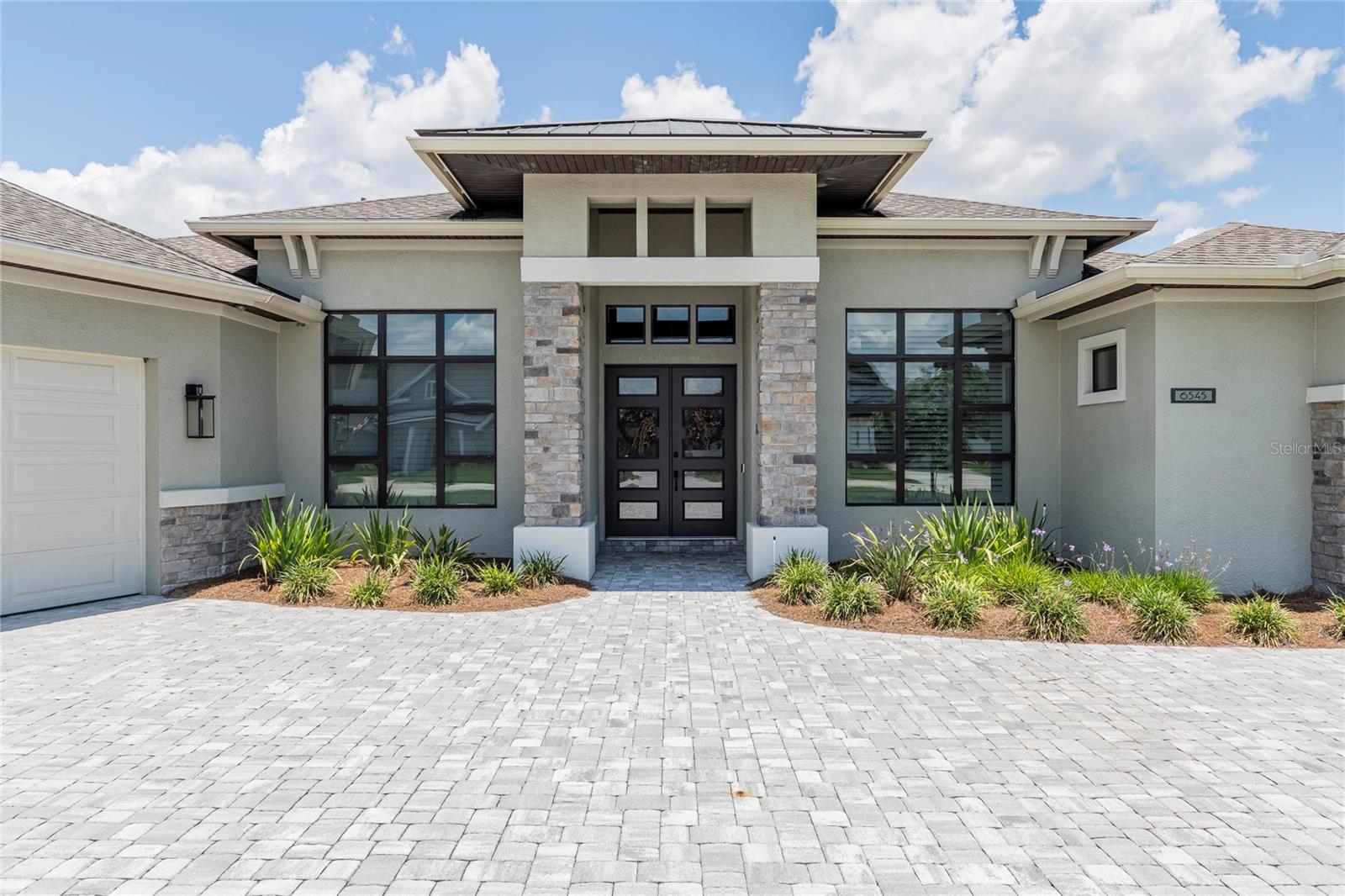 6545 EMERALD WOODS LN