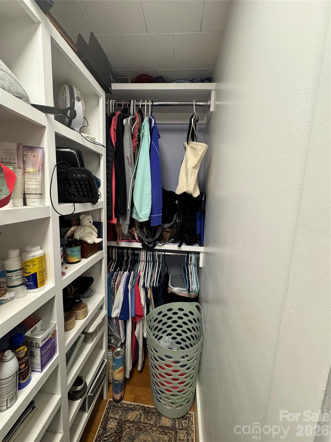 Massive closet in promary bedroom - 3 Odie Lane, Candler