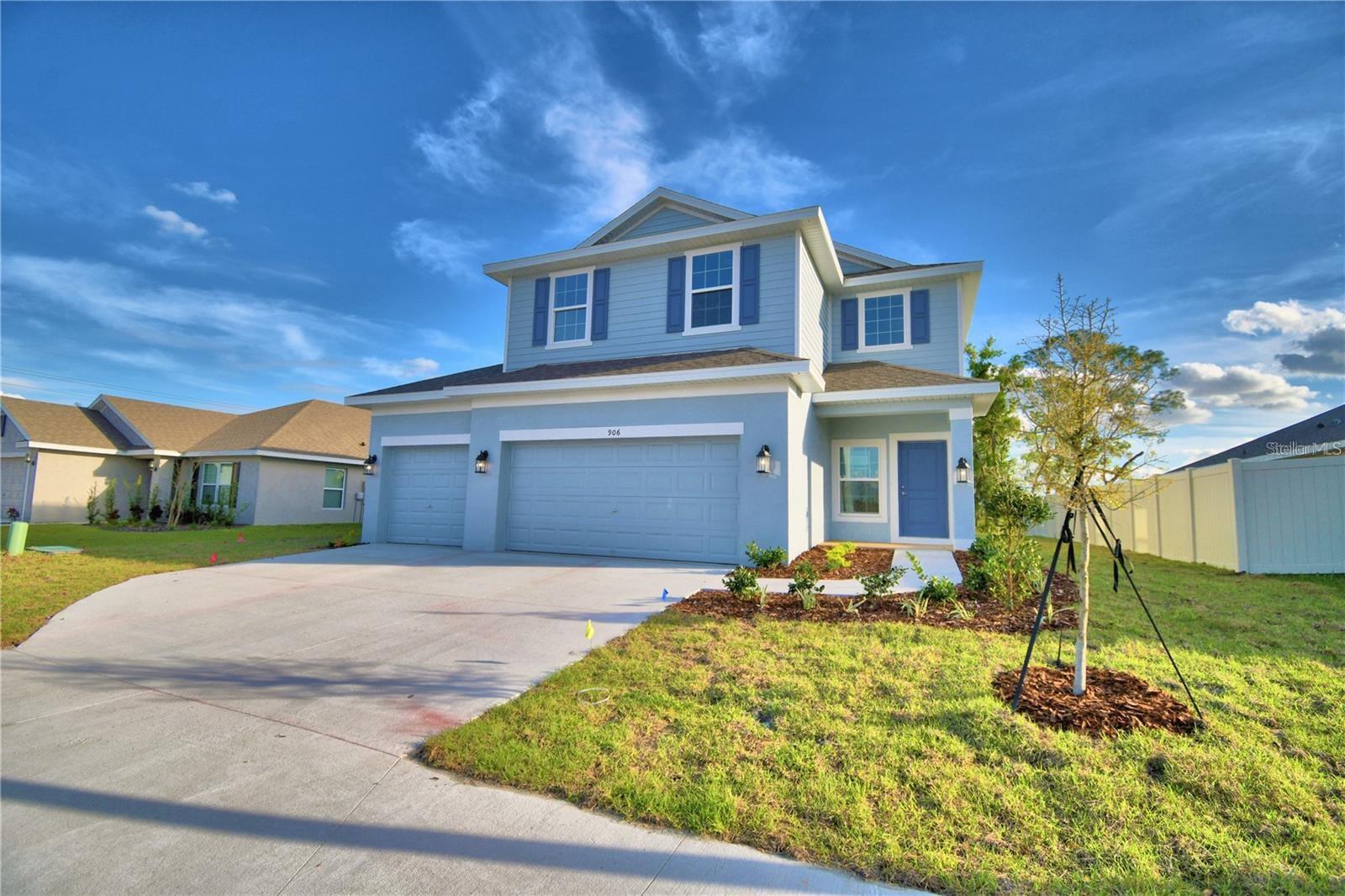 906 SOFIA LN
