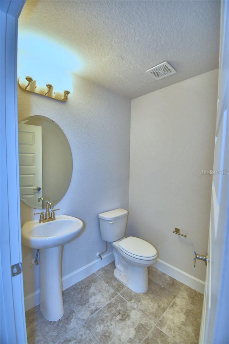 Single Family Residence at 906 SOFIA LN, DAVENPORT, photo 15 of 37
