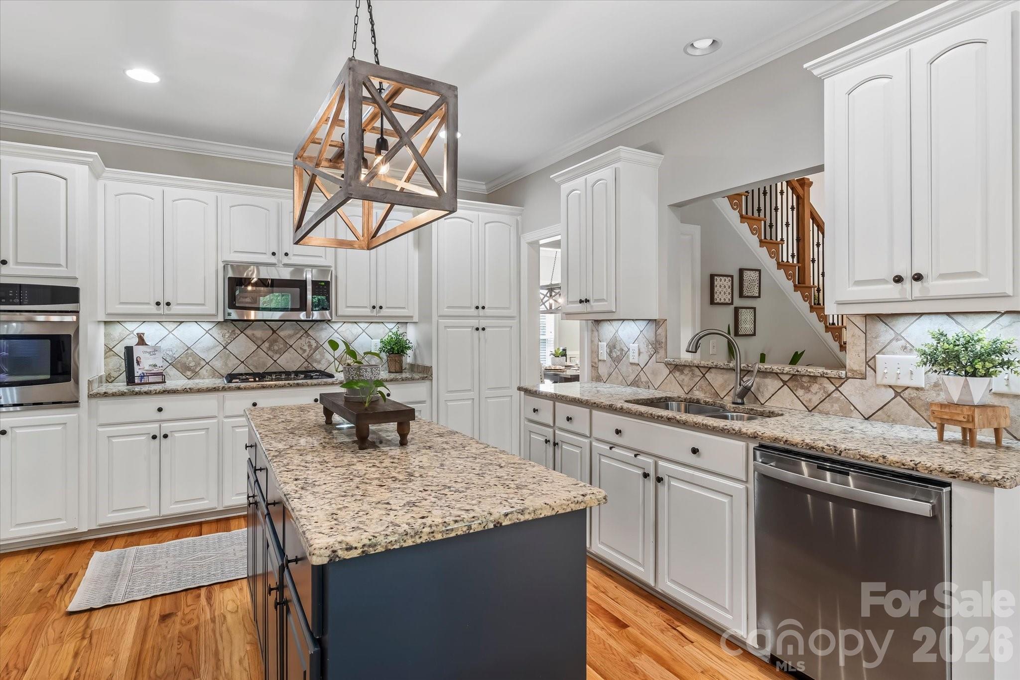 Single Family Residence at 115 Orchard Farm Lane, Mooresville, photo 14 of 48