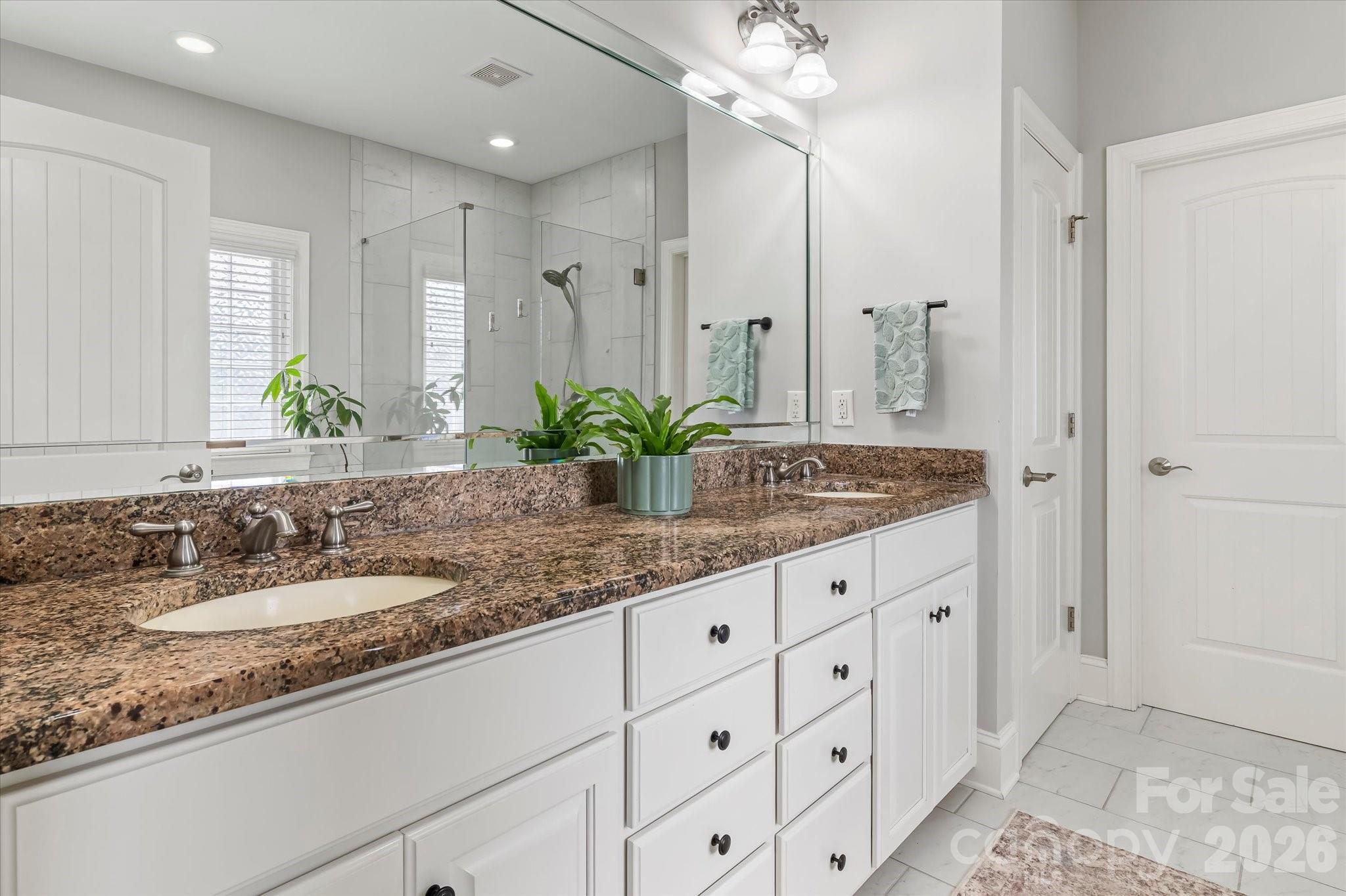 Single Family Residence at 115 Orchard Farm Lane, Mooresville, photo 20 of 48