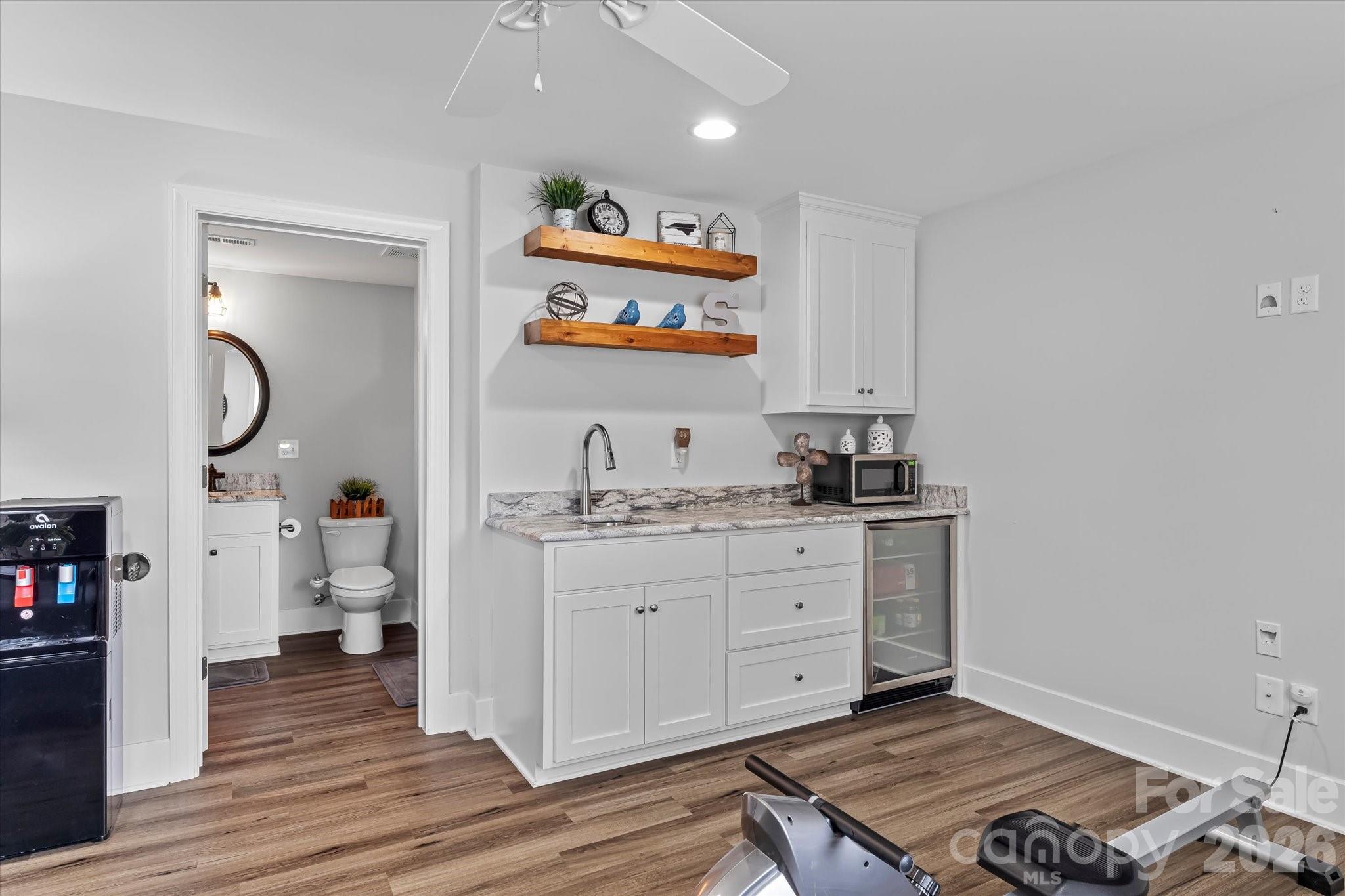 Single Family Residence at 115 Orchard Farm Lane, Mooresville, photo 34 of 48