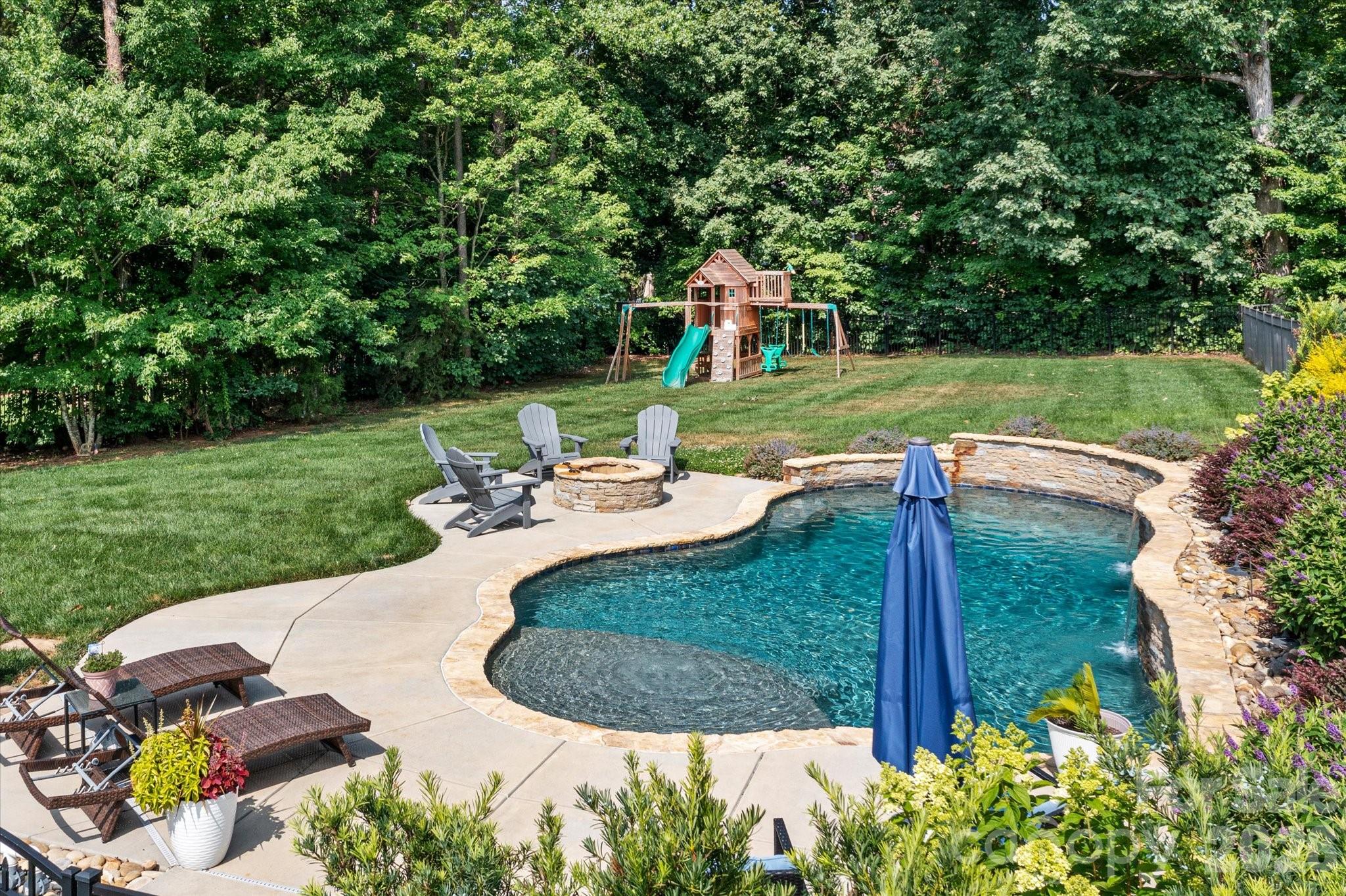 Single Family Residence at 115 Orchard Farm Lane, Mooresville, photo 46 of 48