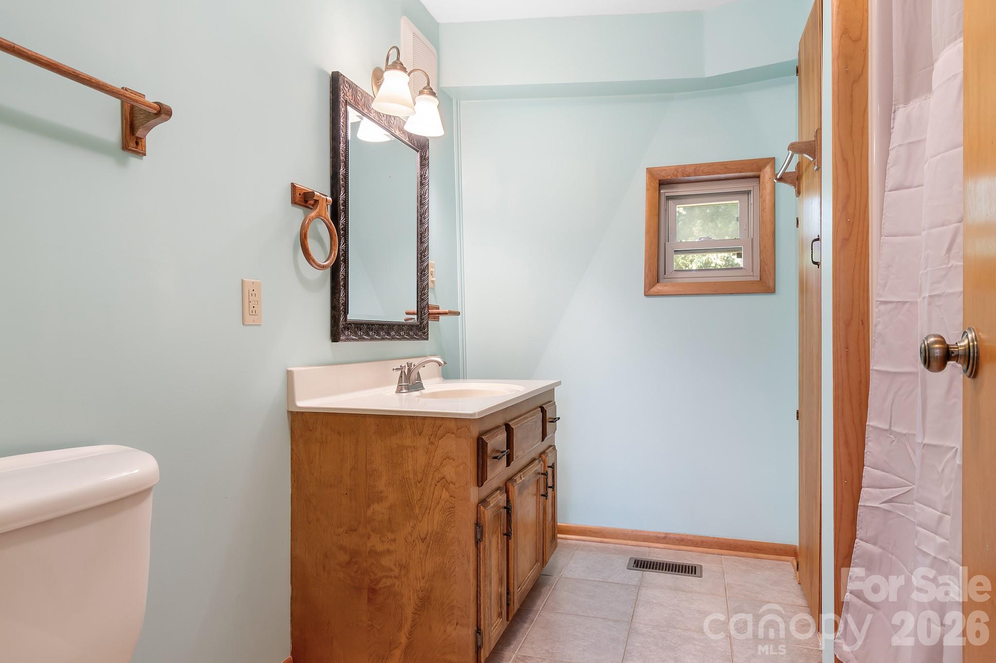 Single Family Residence at 6351 Wildwood Trail, Denver, photo 12 of 39