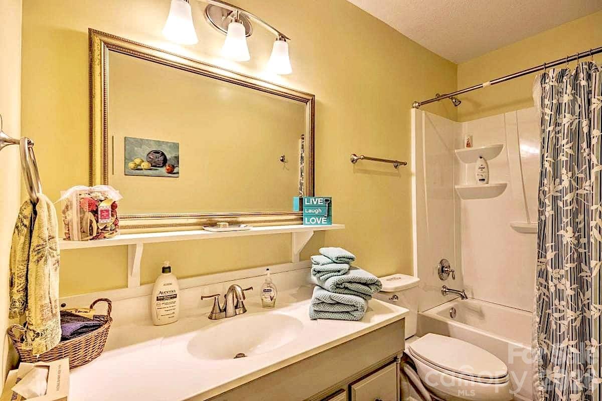 Full Bath with Bathtub - 95 Walker Cove Road, Black Mountain