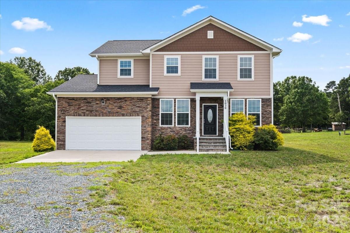 Single Family Residence at 1030 Heath Helms Road, Monroe, photo 2 of 48