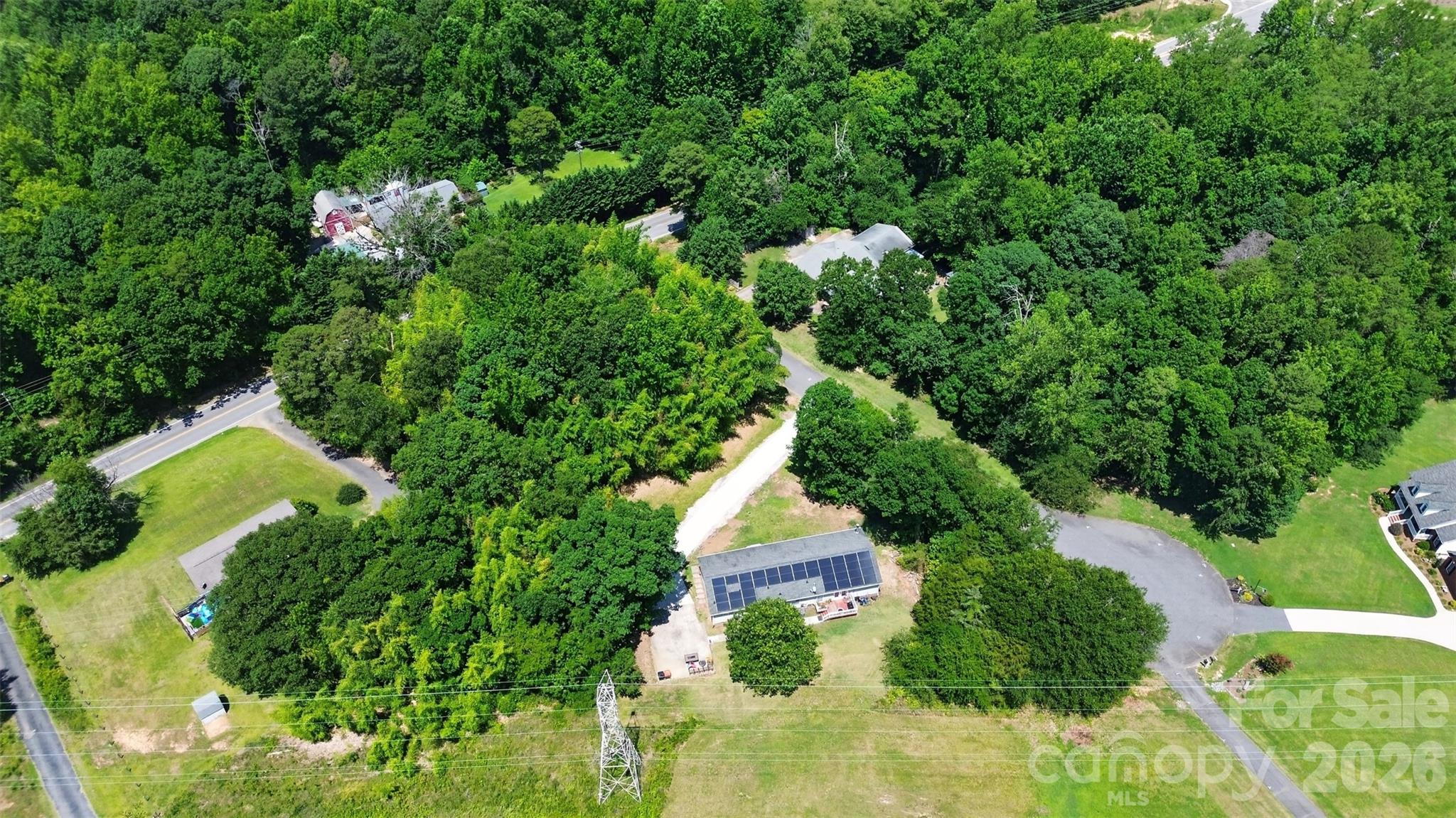 Single Family Residence at 602 Timberwood Drive, Fort Mill, photo 33 of 47