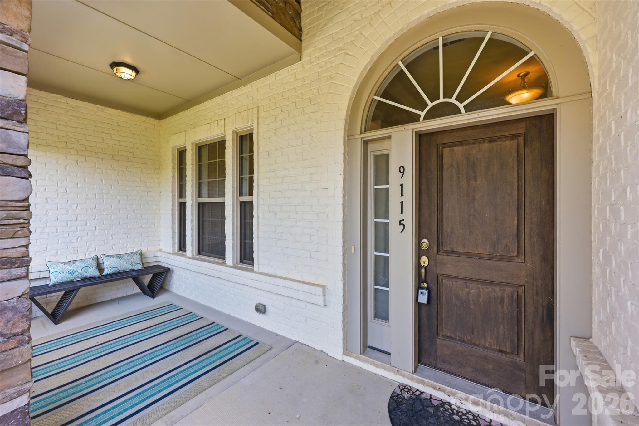 Single Family Residence at 9115 Unbridle Lane, Waxhaw, photo 4 of 48