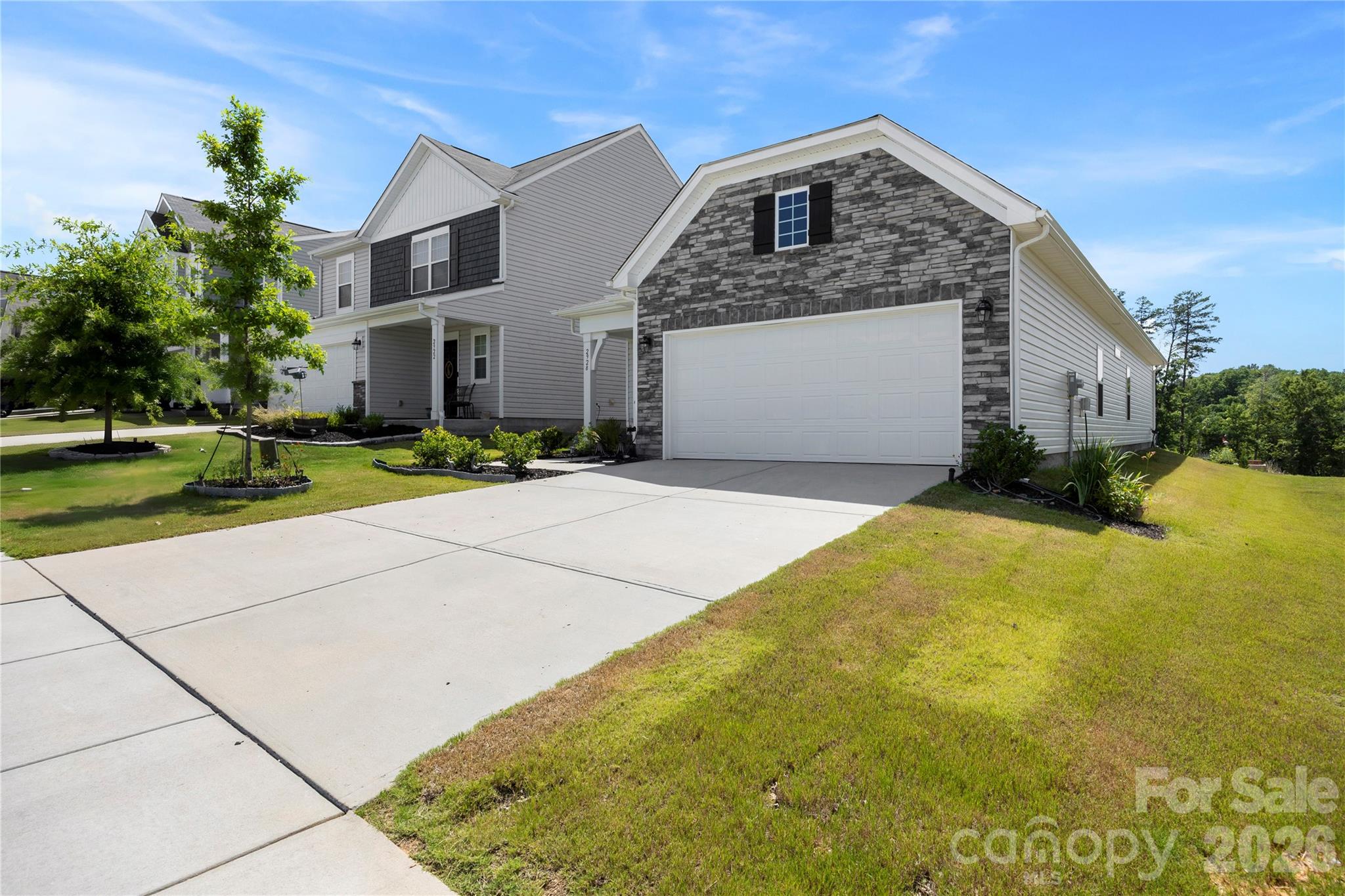 Single Family Residence at 2928 Legacy Ridge Lane, Catawba, photo 5 of 39