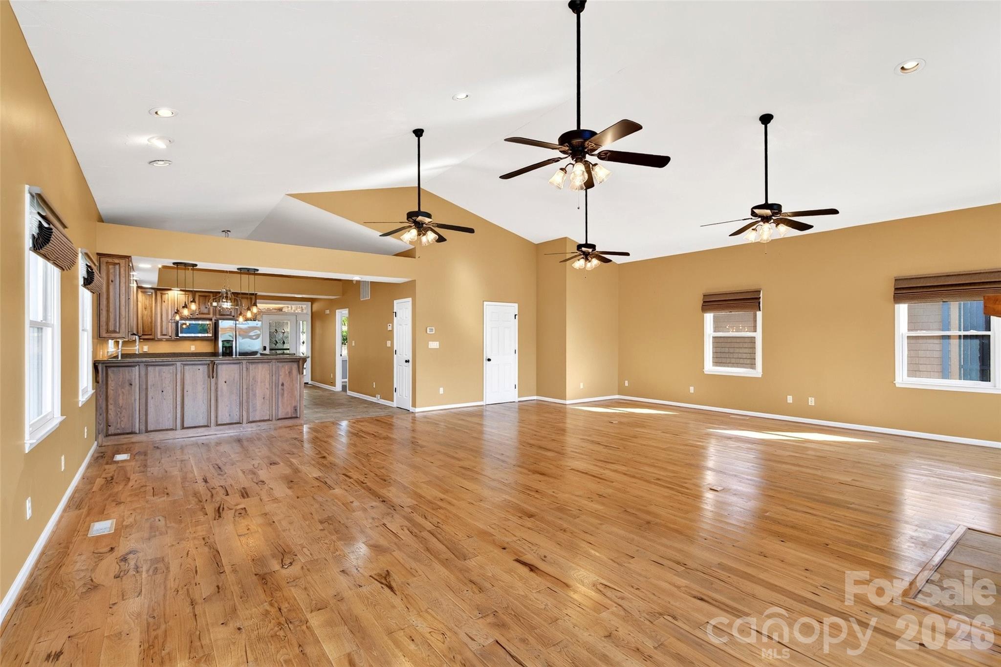 Single Family Residence at 831 Lake Club Drive, Nebo, photo 17 of 48
