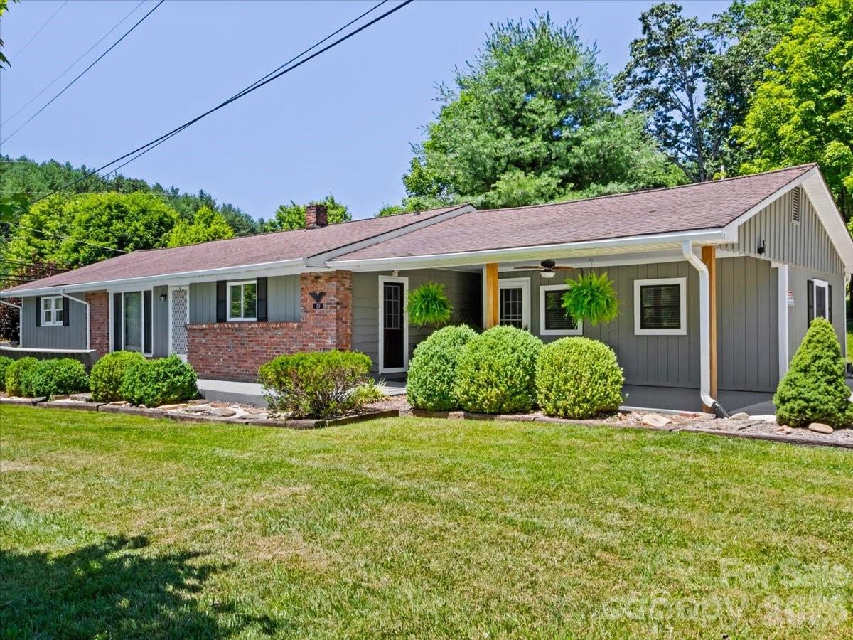 39 Hawthorne Lane