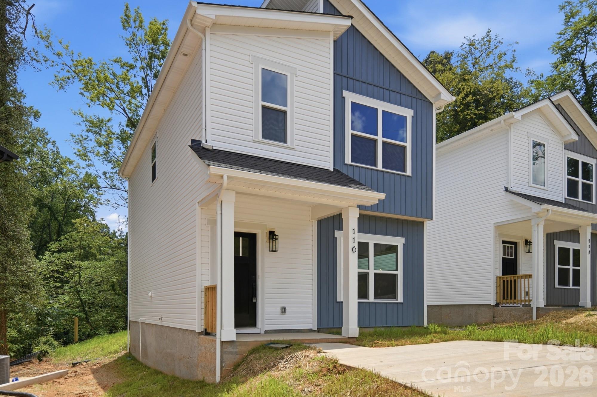 Side View of Home - 116 7th Avenue SE, Hickory
