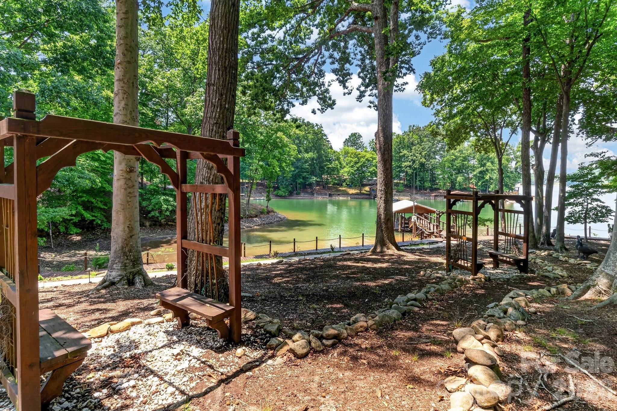 Nature walk in the back yard - 105 Quail Lane, Mooresville