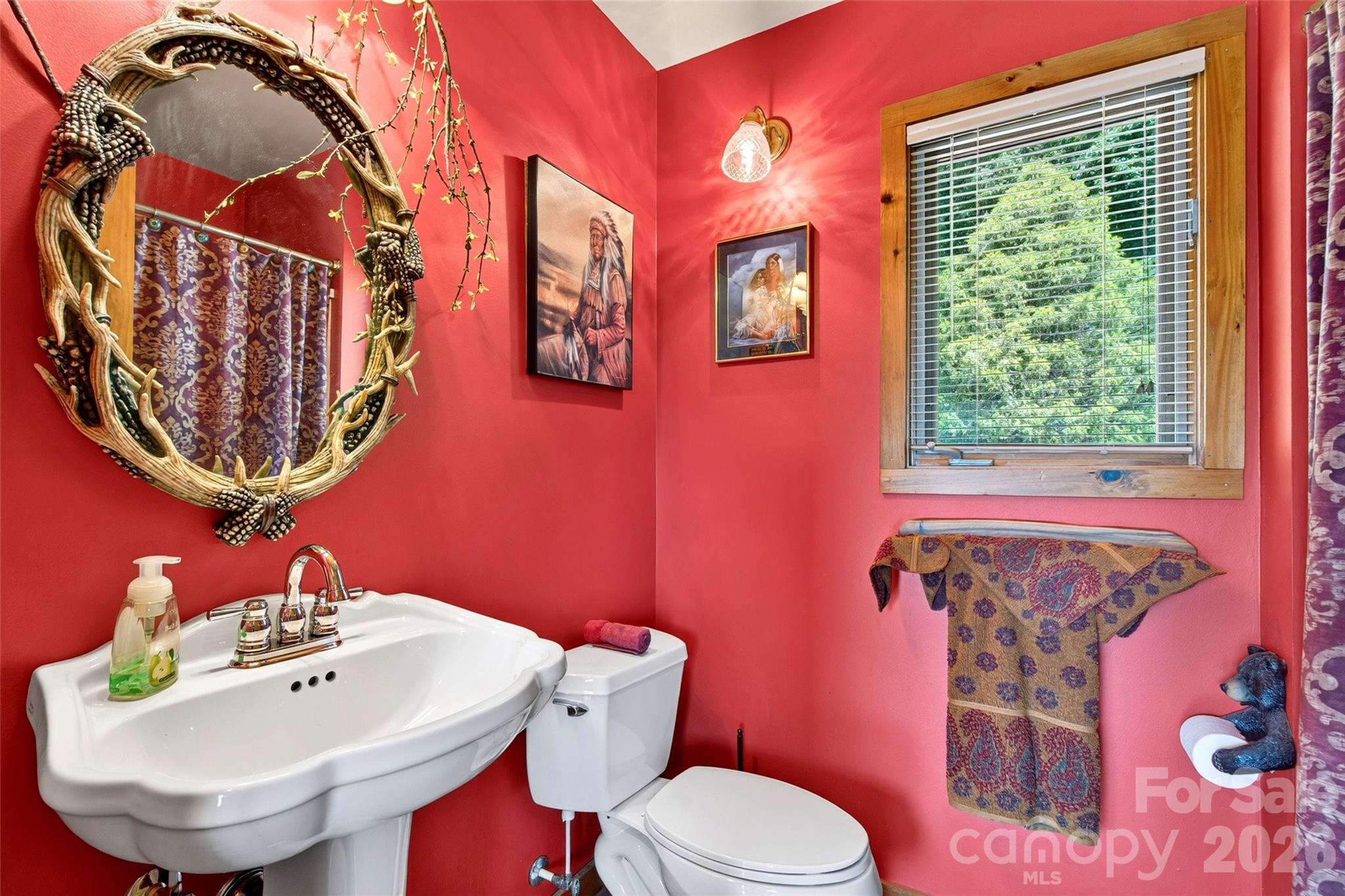 Guest Bathroom - 227 Sidney Lanier Drive, Lake Lure