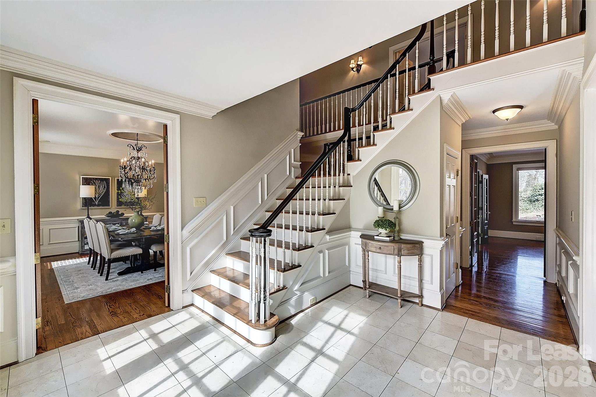 Single Family Residence at 5100 Piper Glen Drive, Charlotte, photo 4 of 48