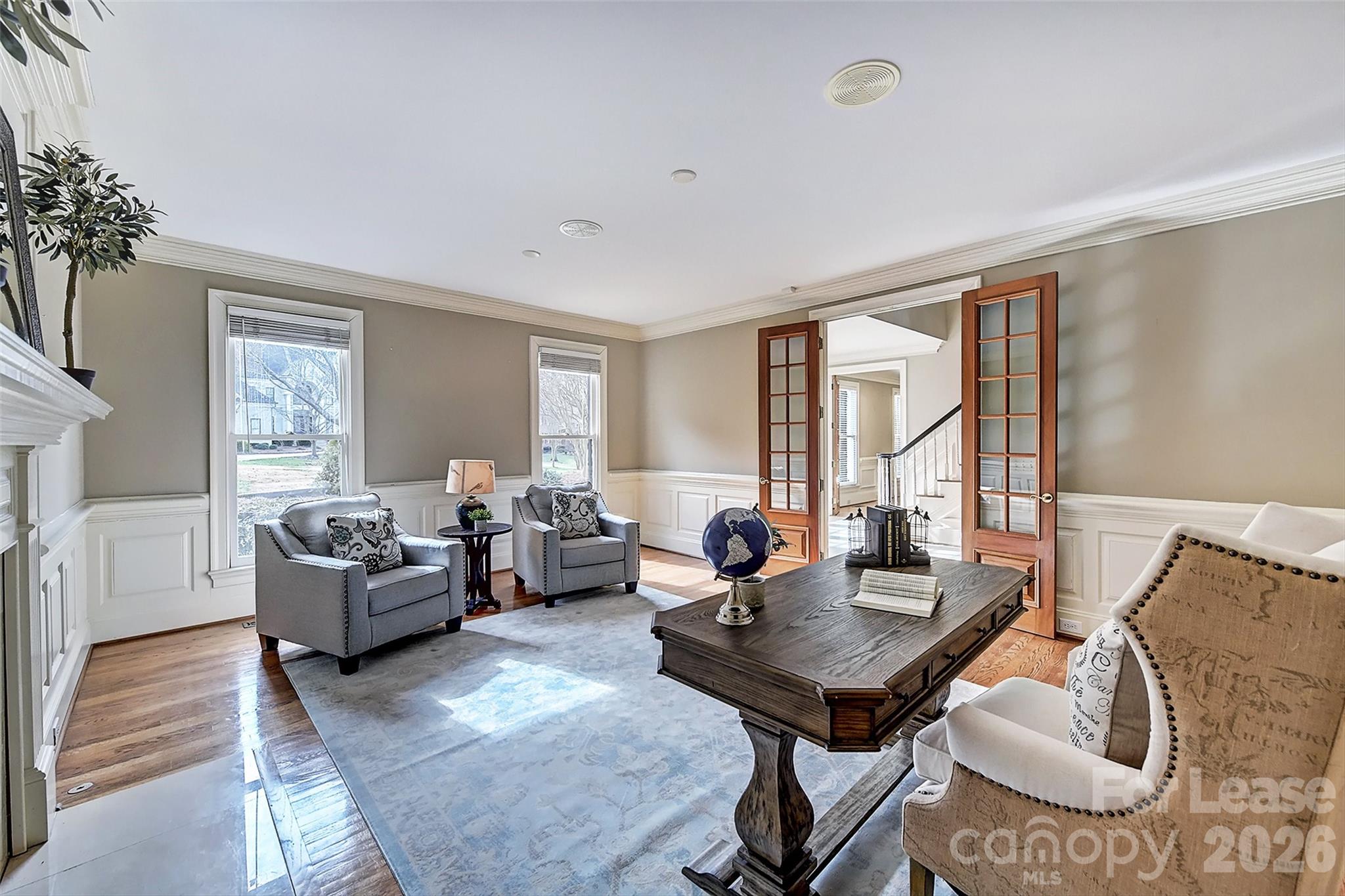 Single Family Residence at 5100 Piper Glen Drive, Charlotte, photo 8 of 48