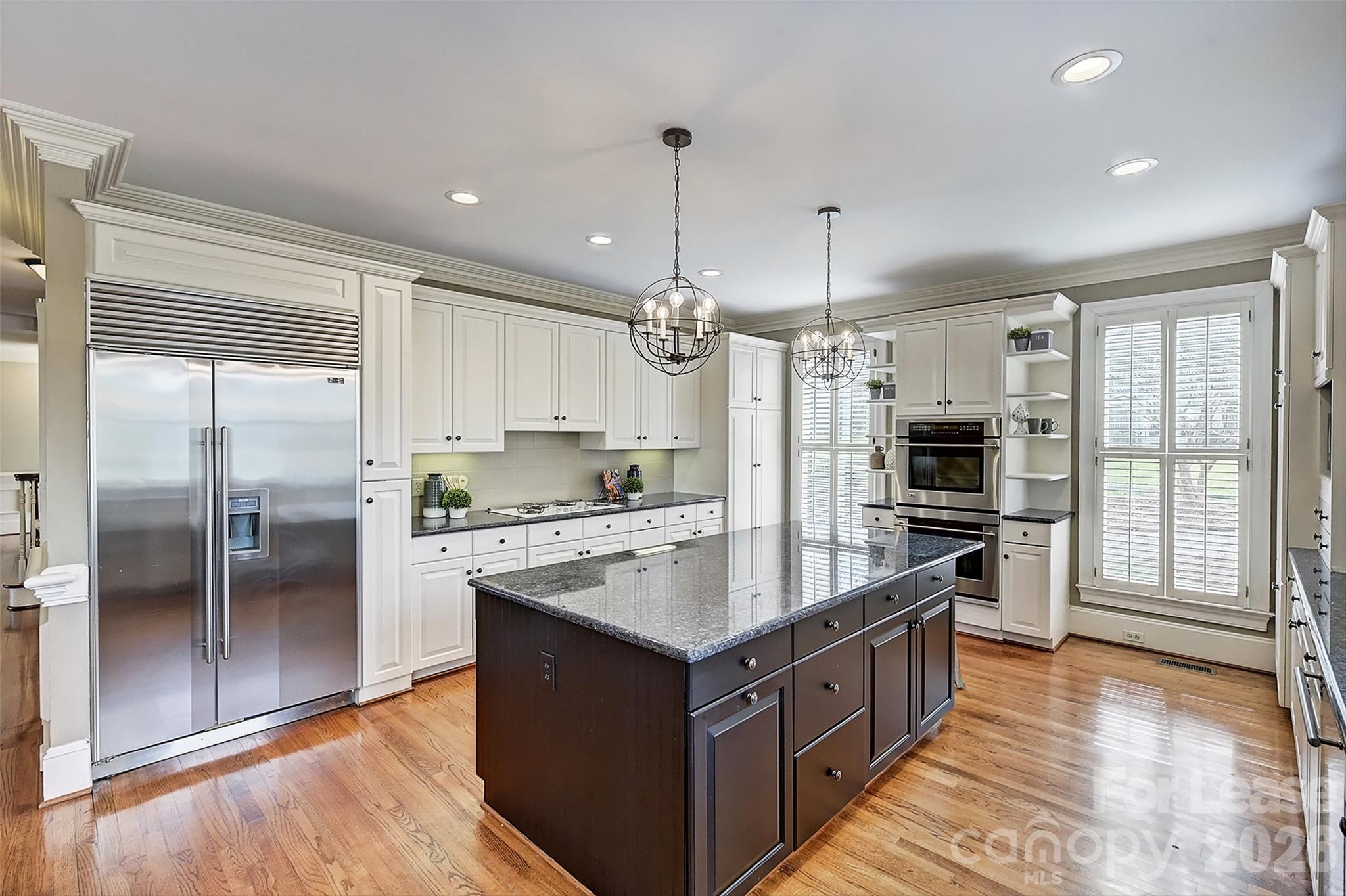 Single Family Residence at 5100 Piper Glen Drive, Charlotte, photo 15 of 48