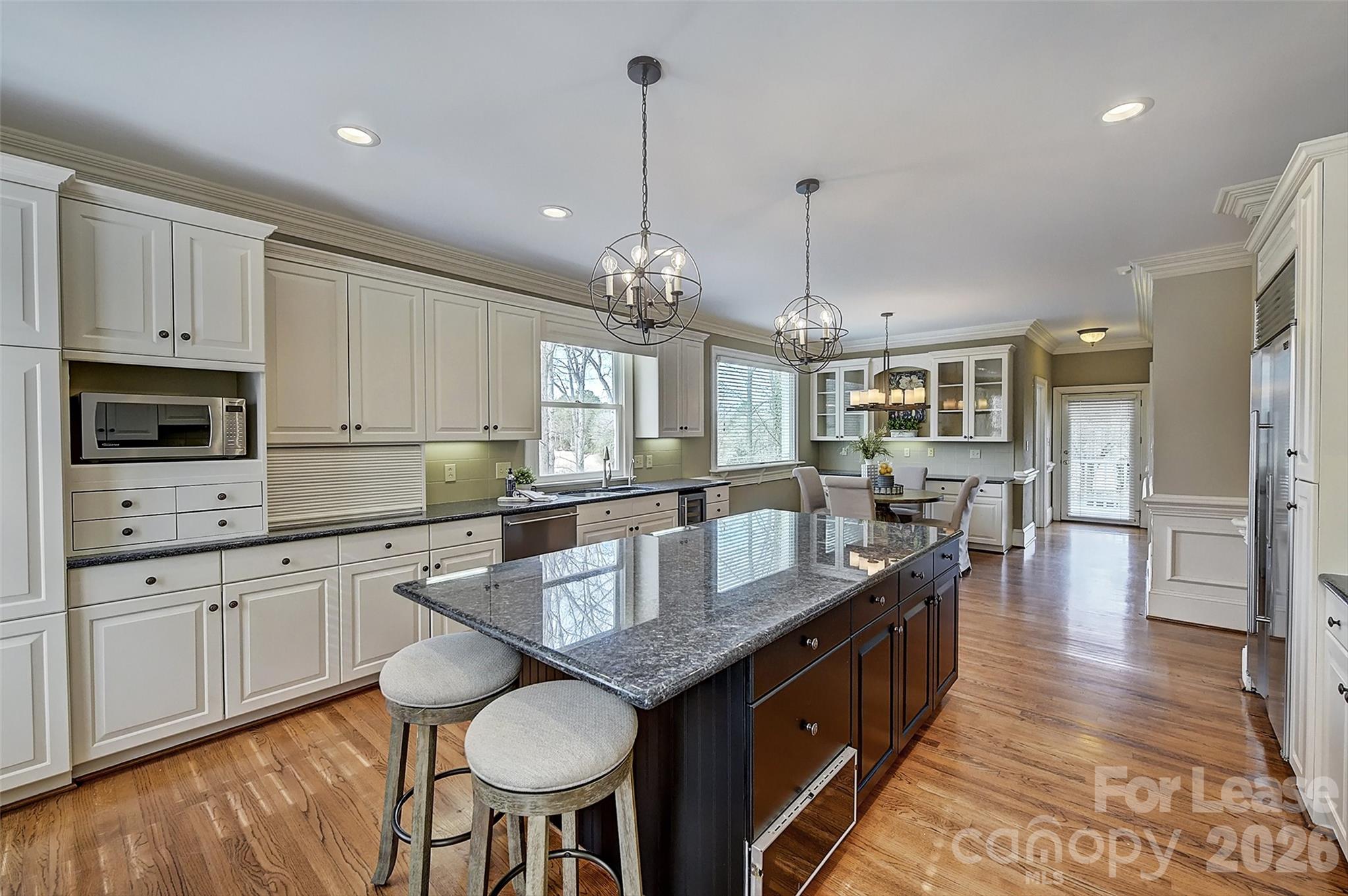 Single Family Residence at 5100 Piper Glen Drive, Charlotte, photo 16 of 48