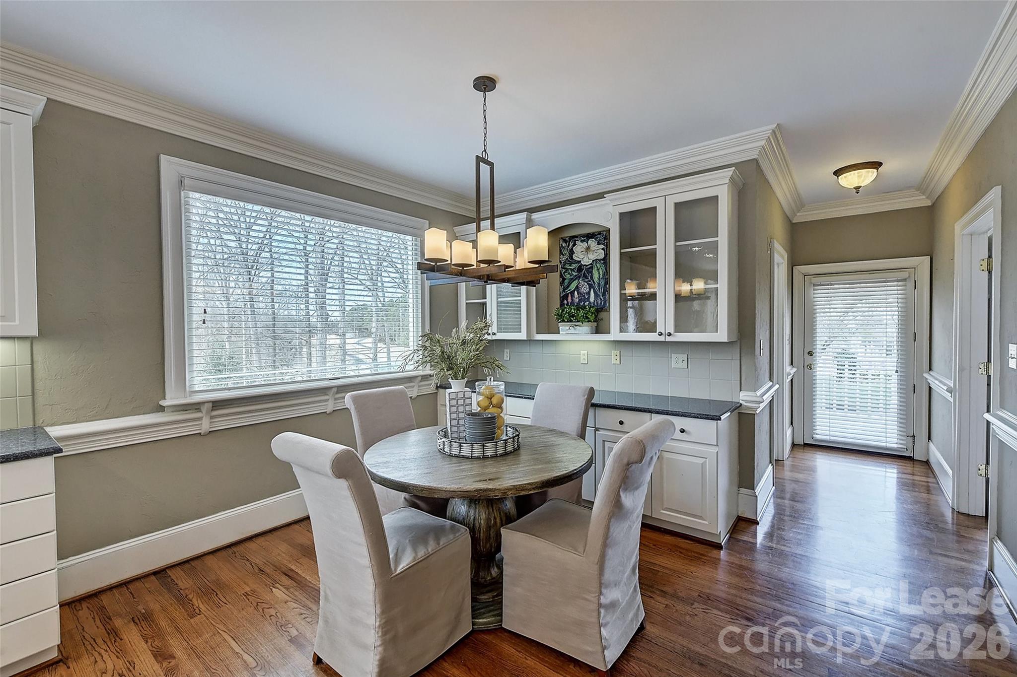 Single Family Residence at 5100 Piper Glen Drive, Charlotte, photo 17 of 48