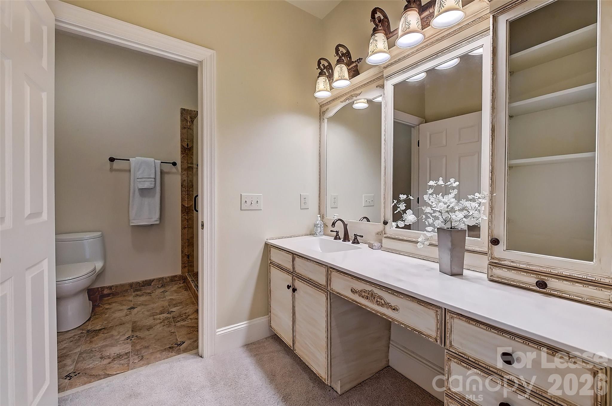 Single Family Residence at 5100 Piper Glen Drive, Charlotte, photo 34 of 48