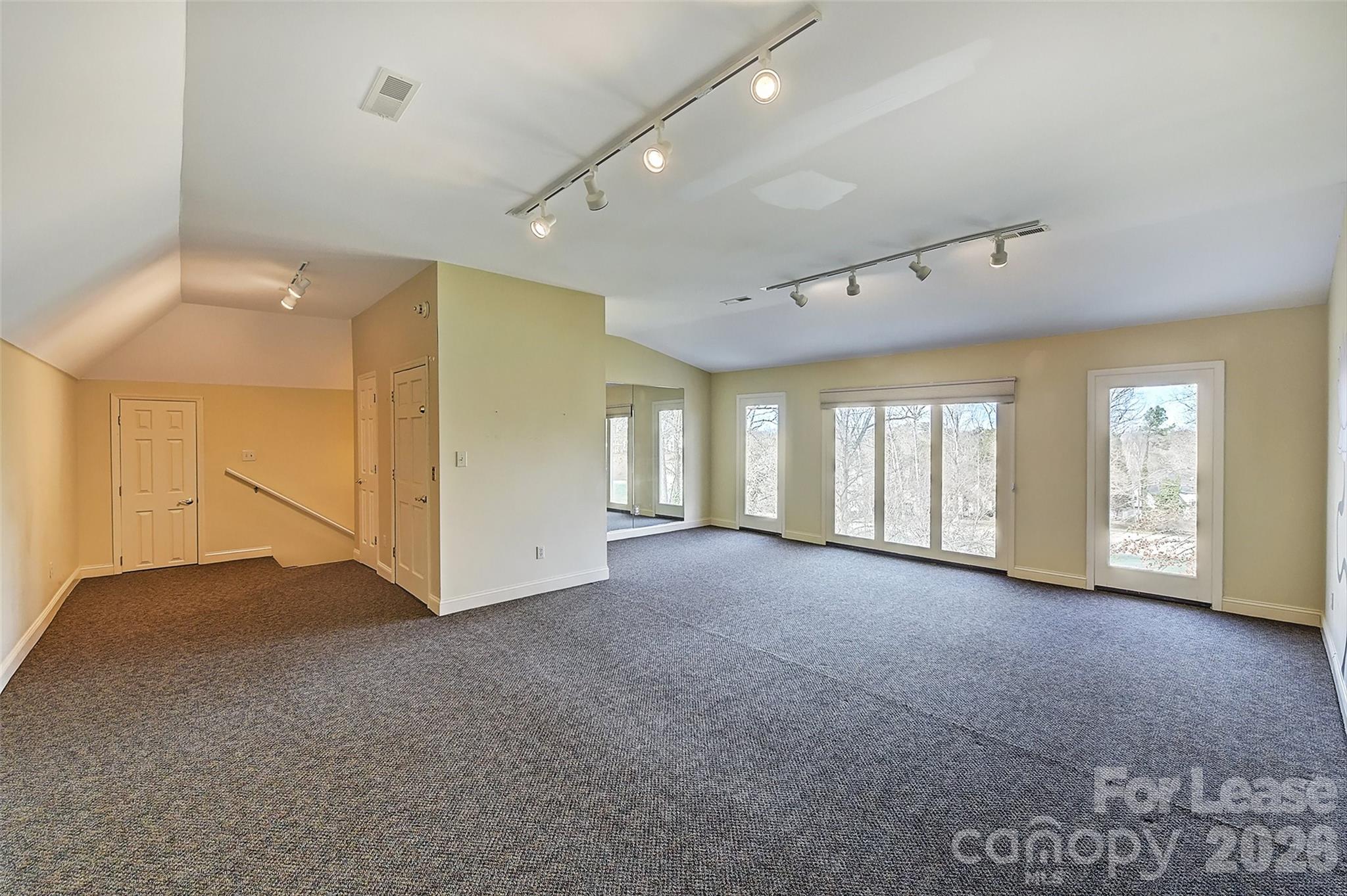 Single Family Residence at 5100 Piper Glen Drive, Charlotte, photo 41 of 48