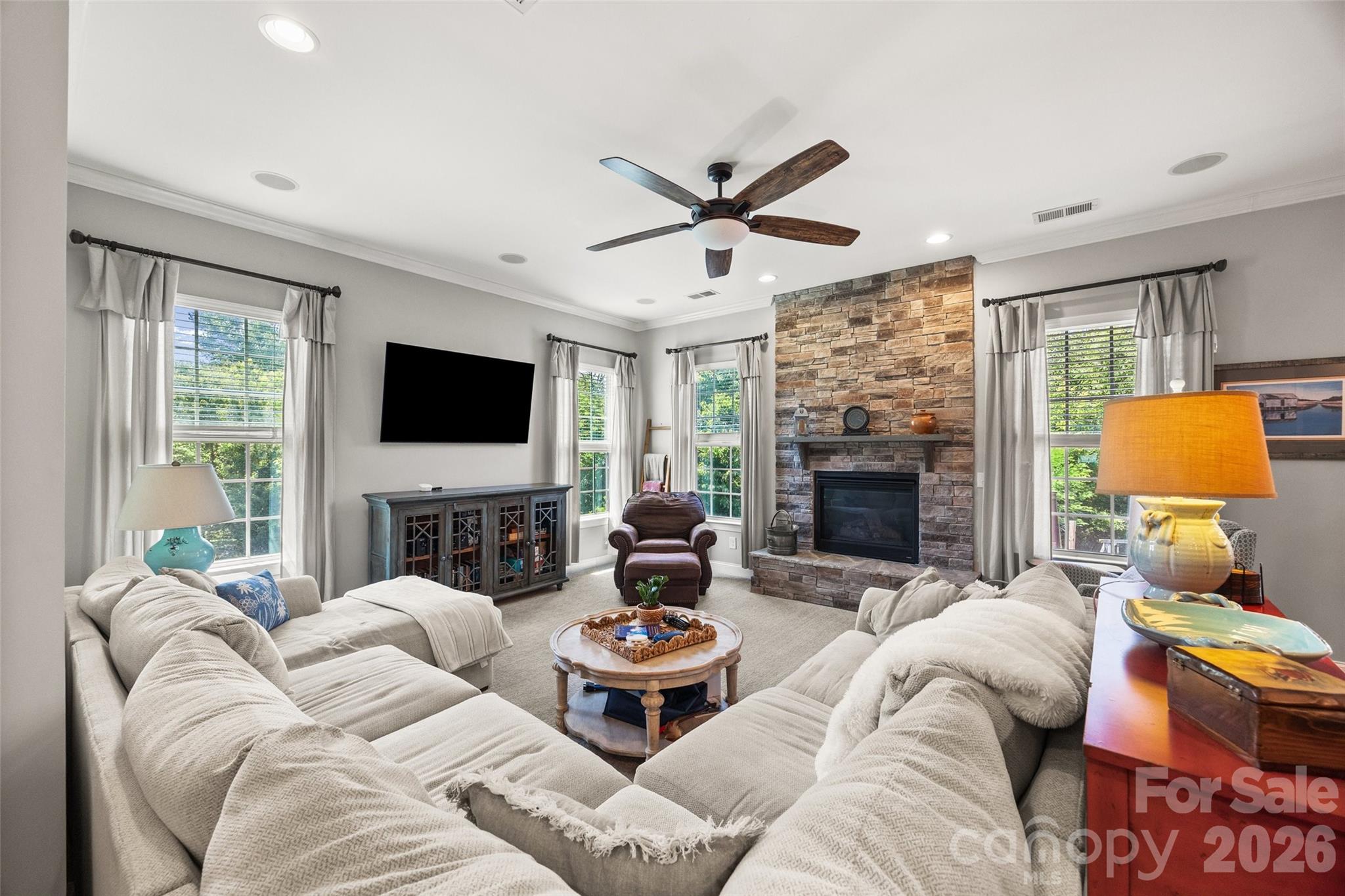 Great Room - 8477 Whitworth Avenue, Harrisburg