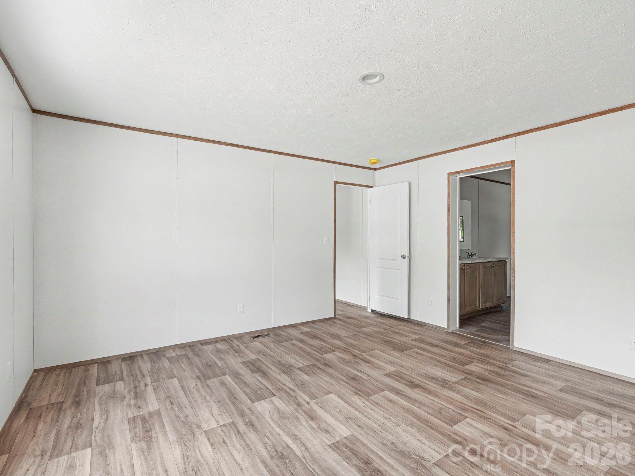 Single Family Residence at 330 Middle Brook Drive, Rockwell, photo 28 of 48