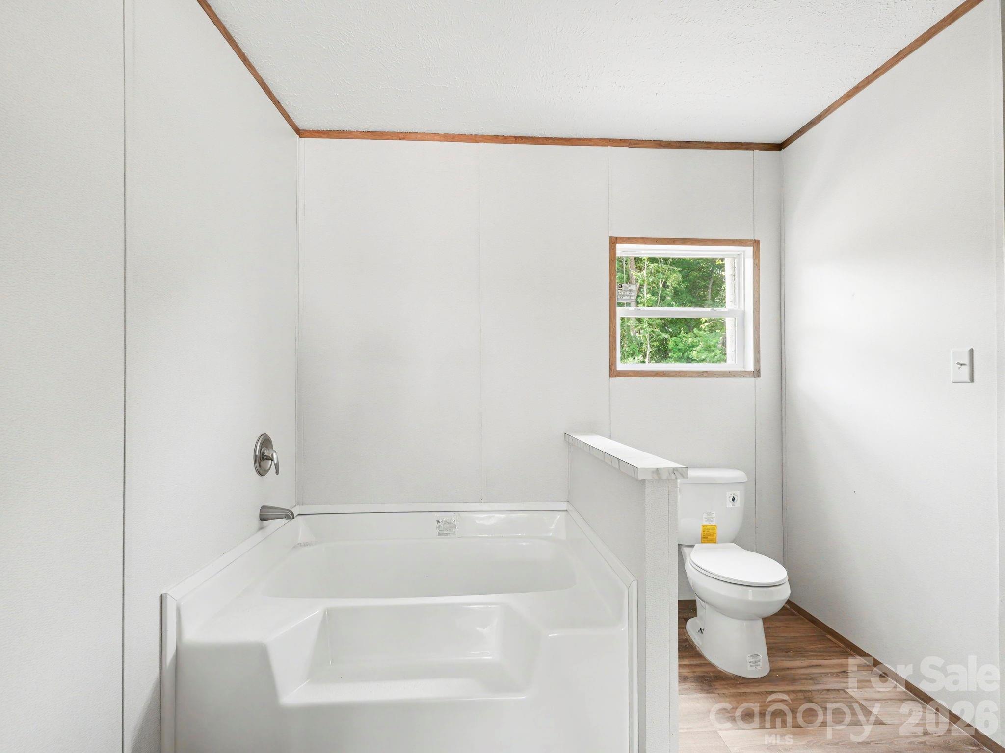 Single Family Residence at 330 Middle Brook Drive, Rockwell, photo 32 of 48