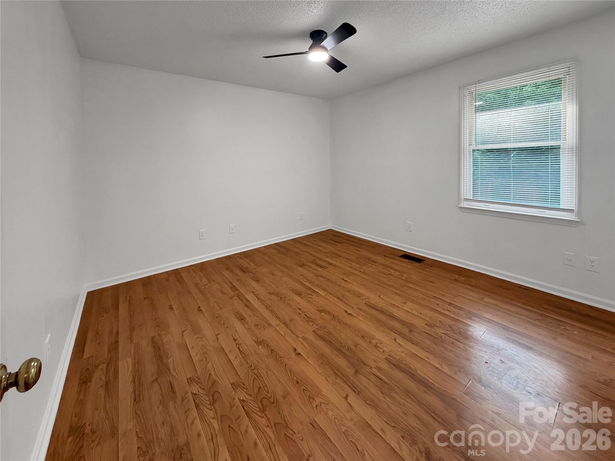 Single Family Residence at 315 Southglenn Drive, Shelby, photo 21 of 24