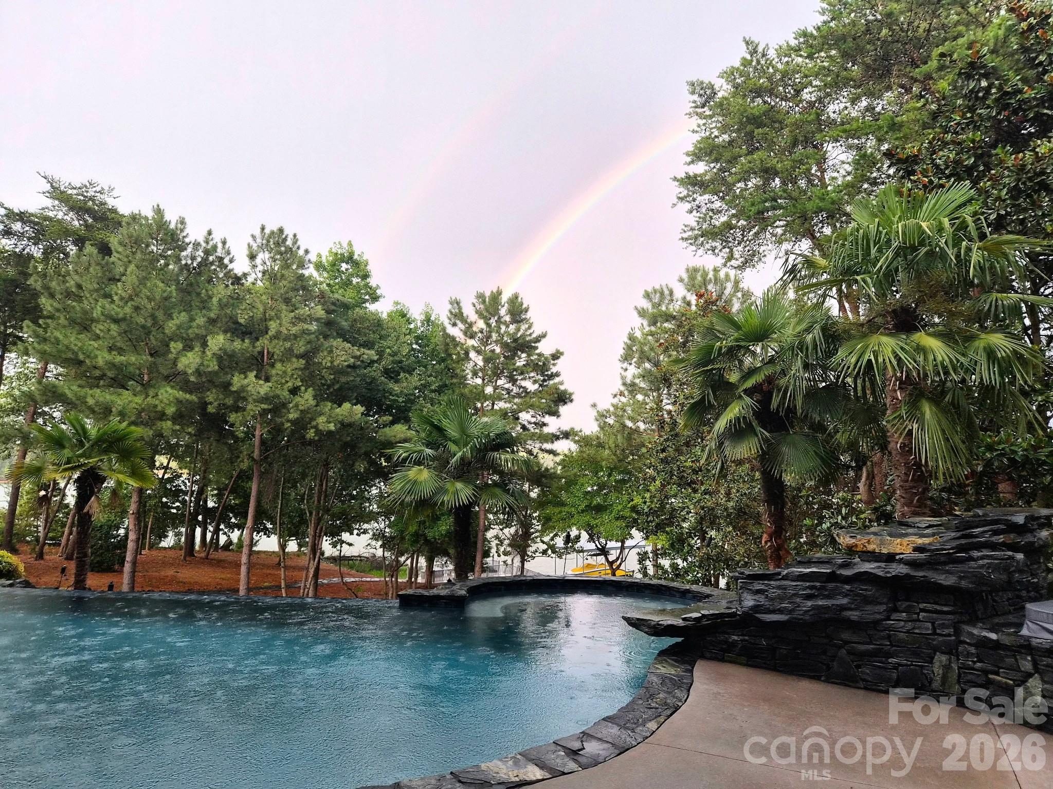 We have a true pot of gold for you at the end of this rainbow! - 158 Printers Lane, New London