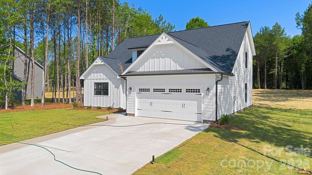 Single Family Residence at 1020 Baylor Grove Road, Monroe, photo 5 of 48